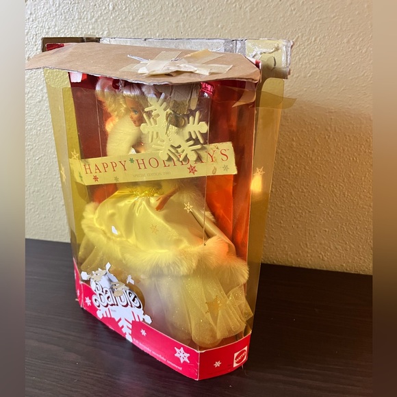 💥VINTAGE💥1989 Holidays Barbie Doll with Keepsake Snowflake Ornament - Picture 2 of 7